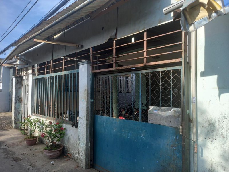Sốc! Nhà MT 3 tầng Đ.7m 169m2  Nguyễn Thị Chồn HM