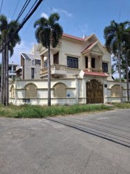 Ngộp! Giảm 8 tỷ! Villa 3 tầng, Lô góc  Ngã Tư Ga Q12
