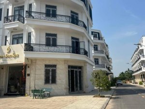 Nhà vuông 5 tầng KDC Đại Phát Võ Thị Liễu Q12, 251m2, 4x20m