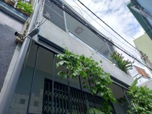 Giảm 200tr Nhà 3 tầng nở hậu Đường 30 GV, 53m2, 5.3x10m
