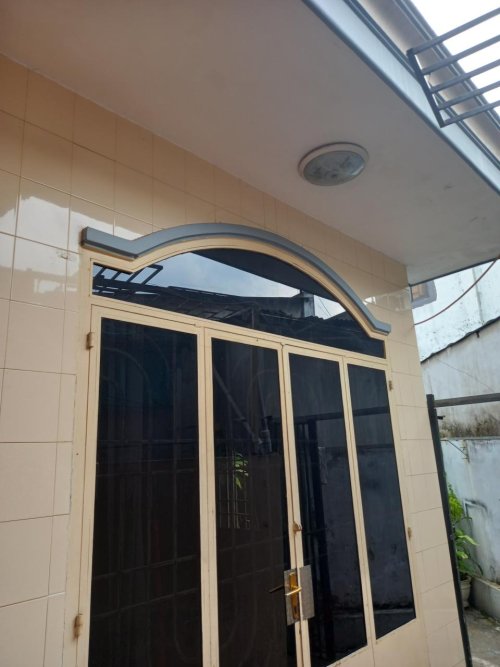 Nhà Nở hậu Sát chợ Thủ Đức, 45m2, 3.4x13.2m chỉ 2.x tỷ