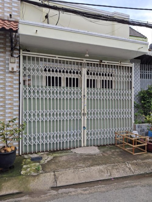 Giảm 800tr! Nhà MT 2 tầng 126m2, Nở hậu, Đ.6m  Thới Tam Thôn HM