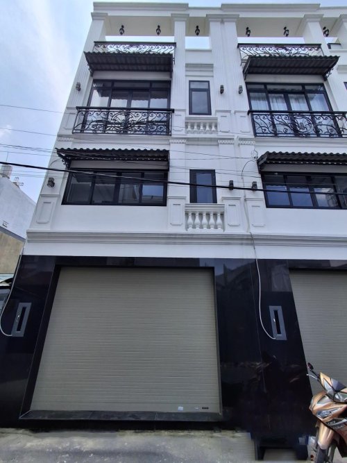 Giảm 100tr! Nhà Vuông 5 tầng 51m2, Đ.5m  Tô Ngọc Vân Q12