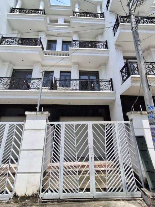 Nhà mới Vuông 4 tầng 59m2, Đ.5m  Tô Ngọc Vân Q12