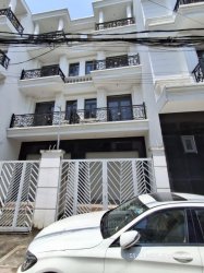 Nhà mới Vuông 4 tầng 82m2, Đ.5m  Tô Ngọc Vân Q12