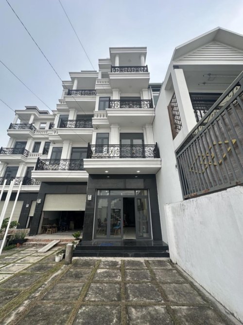 Nhà mới Vuông 4 tầng 104m2, Đ.5m  Tô Ngọc Vân Q12
