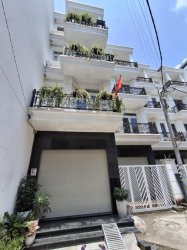 Nhà mới Vuông 4 tầng 122m2, Đ.5m  Tô Ngọc Vân Q12