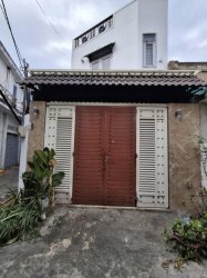 Giảm 100tr! Nhà 2 tầng 81m2, Lô góc, Đ.6m  Quang Trung QV