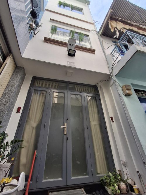 Giảm 50tr! Nhà 3 tầng sàn 39m2, Nở hậu, Đ.2m  Quang Trung QV