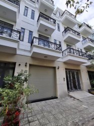Nhà mới Vuông 4 tầng 55m2, Đ.6m  Thạnh Lộc 26 Q12