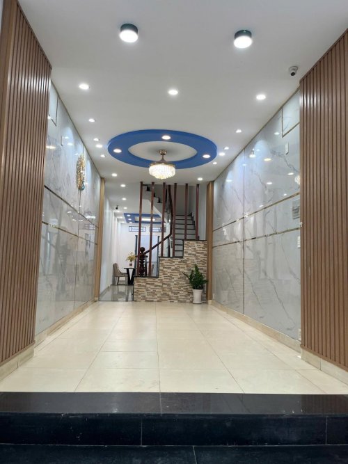 Nhà mặt tiền 5 tầng, Đường 10m, 75m2  Lê Hoàng Phái QV