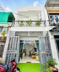 Nhà Nở hậu 2 tầng Hẻm xe tải DTSD 70m2  Lê Văn Khương Q12