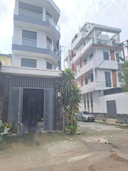 Nhà mới Mặt tiền Lô góc 4 tầng Xe tải tránh 90m2  Thạnh Lộc 16 Q12