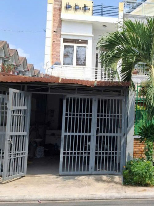 Nhà Mặt tiền Vuông 2 tầng Xe tải tránh 100m2  Thạnh Lộc 16 Q12