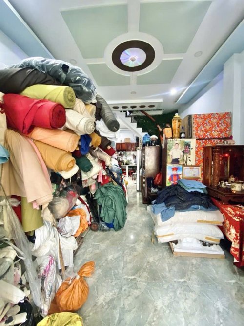 Nhà mặt tiền 2 tầng, xe tải tránh 46m2  Tô Ngọc Vân QV