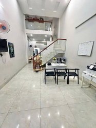 Giảm mạnh 500tr! Nhà Vuông 2 tầng 84m2  Trường Chinh Q12