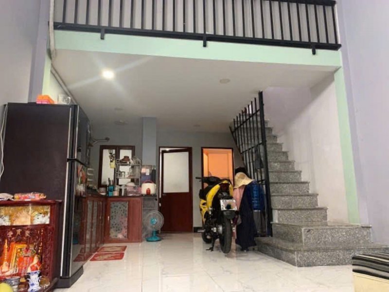 Giảm sốc 300tr! Nhà Vuông 2 tầng, HXH tránh 67m2  Phan Huy Ích GV