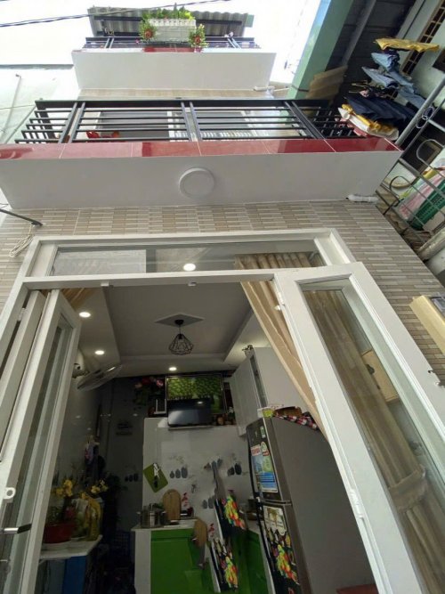 Nhà Vuông 2 tầng DTSD 32m2  Nguyễn Ngọc Lộc QV
