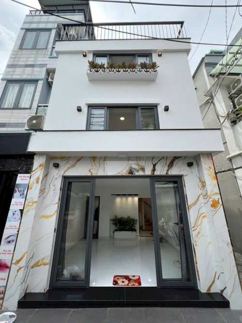 Nhà mới Lô góc 3 tầng HXH 25m2  Cô Giang Phú Nhuận