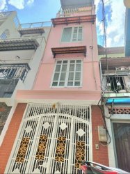Nhà giá rẻ Nở hậu SHR 4 tầng 31m2  Võ Văn Kiệt Quận 1