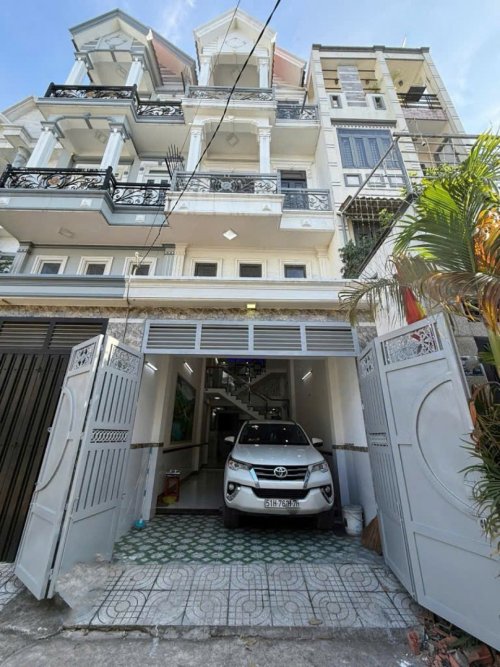 Nhà Vuông SHR 4 tầng HXH 68m2  Lâm Thị Hố Quận 12