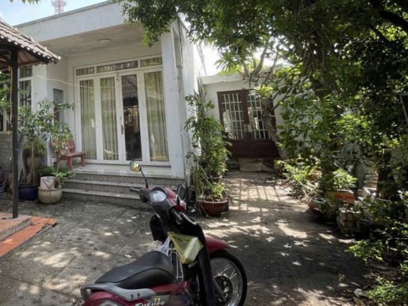 Nhà Lô góc SHR Đ.9m 236m2  Trần Thị Bốc Hóc Môn