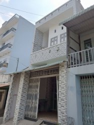 L1628  sát cầu Sông Chùa BT, SHR, Vuông, HXT, 2 tầng, 4x16m, 3.x tỷ