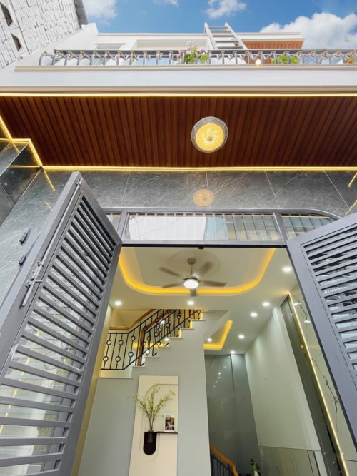 K1670  sát cầu chợ Cầu 2, SHR, Vuông, 2 tầng, 4x8m, 3.x tỷ
