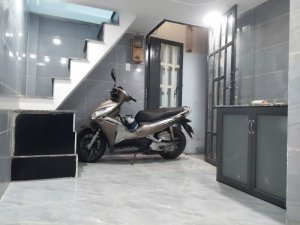 K1694  Giảm 300tr! sát chợ Tân Bình, SHR, 3 tầng, 3x4m, 1.x tỷ