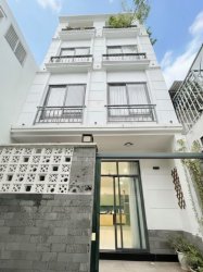 H1770  sát ngã tư Hàng Xanh, SHR, Nở hậu, 4 tầng, 5.1x9.3m, 7.x tỷ