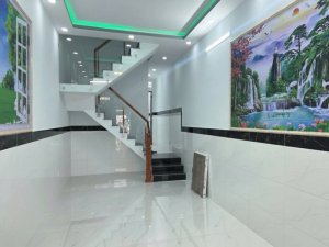 H1962  nhà Mặt tiền Hiệp Thành 13 Q12, SHR, Vuông, 2 tầng, 4x16m, 9.x tỷ