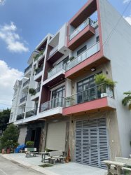 K1976  nhà Lê Thị Riêng Q12, SHR, Vuông, HXH né, 4 tầng, 8.x tỷ
