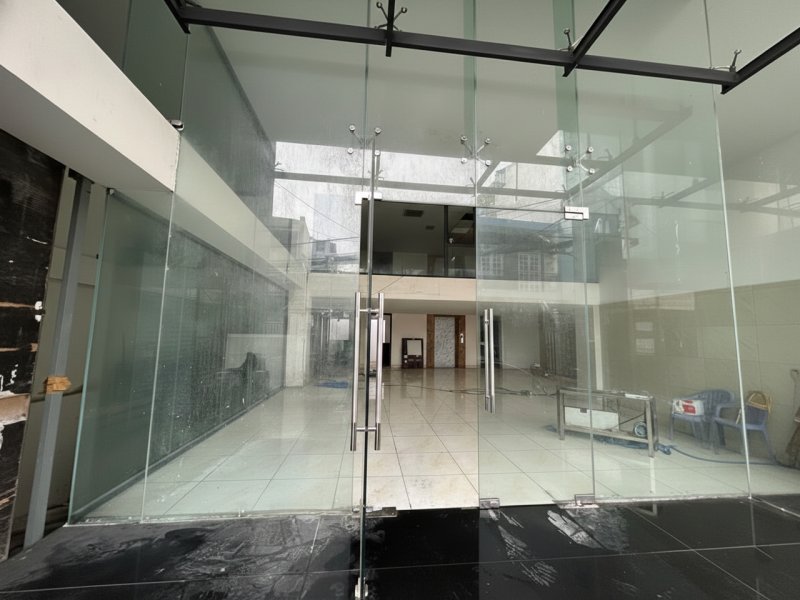 L2055  nhà Nguyễn Văn Lượng GV, SHR, Nở hậu, HXT, 5 tầng, 13.5x24m, 37.x tỷ