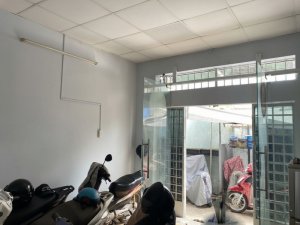 K2072  nhà Nguyễn Văn Công GV, SHR, Vuông, 3.6x11m, 4.x tỷ x nhỏ