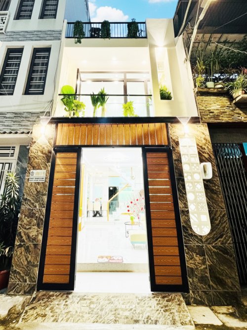 O2110 nhà Thích Quảng Đức Phú Nhuận, SHR, Nở hậu, HXH, 2 tầng, 4x13m, 9.x tỷ