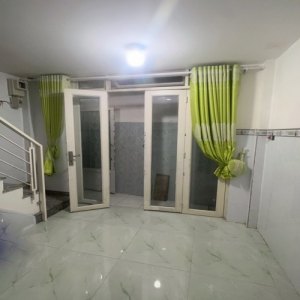 L2139 nhà Nguyên Hồng Gò Vấp, sổ hồng riêng, Vuông, 2T, 2.x tỷ x nhỏ