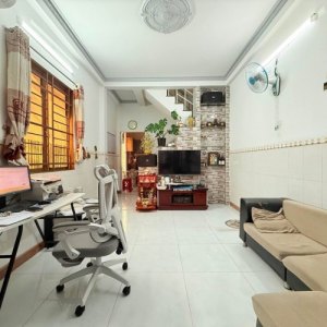 K2251 - Hạ chào sát 1 tỷ, nhà 1/ thông thoáng