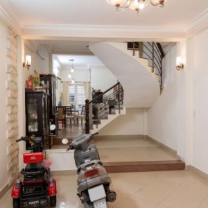 H2291 MỞ VĂN PHÒNG - K.Doanh ĐỈNH - Đ. 10M THÔNG sát CV LÀNG HOA!