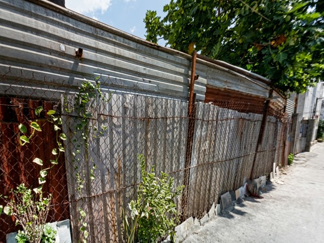 T2417* Bí ẩn siêu quỹ đất 1000m2 gần chợ Xóm Mới giá chỉ 5x triệu/m2?