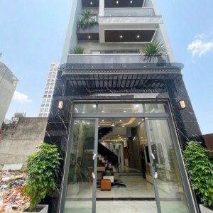 [O2450] Nhà 5 tầng có phòng xông hơi gần ĐH Văn Hiến, 8.x tỷ
