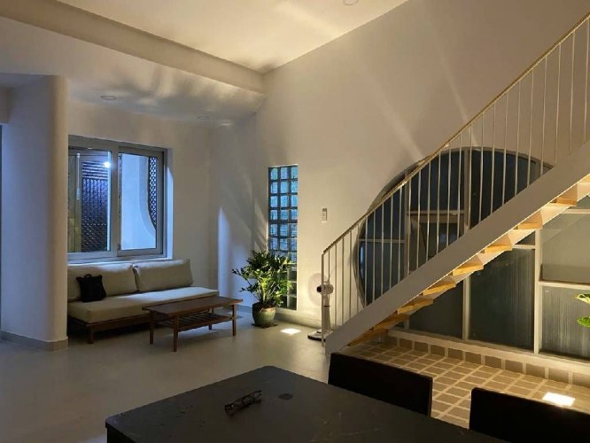 [K2466] So với khu vực, nhà 74m2 ngang 5.7m sát Trần Thái Tông quá rẻ, 8.x tỷ