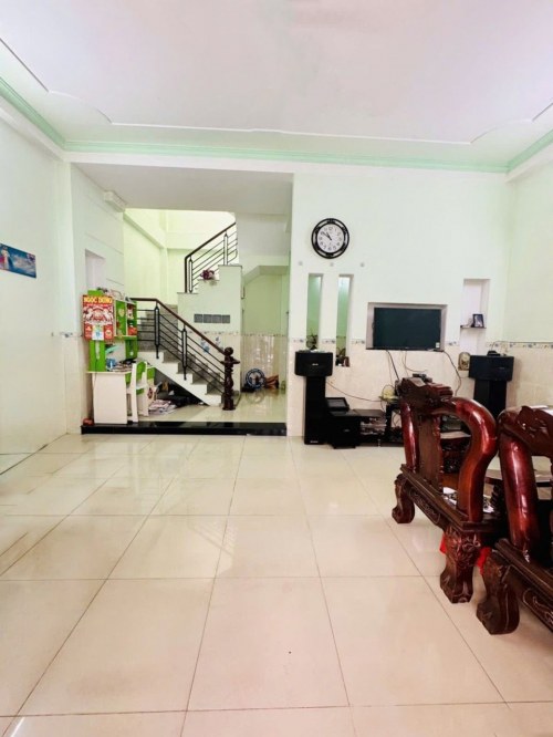 [L2473] Nhà Tân Bình ngang khủng hơn 6m, sát khu công nghiệp Tân Bình, giá 5.x tỷ