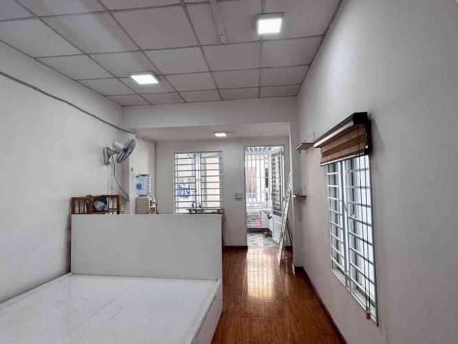 [L2515*] khan hiếm nhà 2 mặt thoáng 2T ngay cụm Đại học lớn - Giá 5.x tỷ