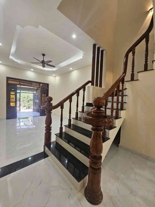 [K2538*] hàng hiếm NHÀ mặt tiền CÓ SÂN Ô TÔ sát ĐH CẢNH SÁT DĨ AN, GIÁ 6.X TỶ