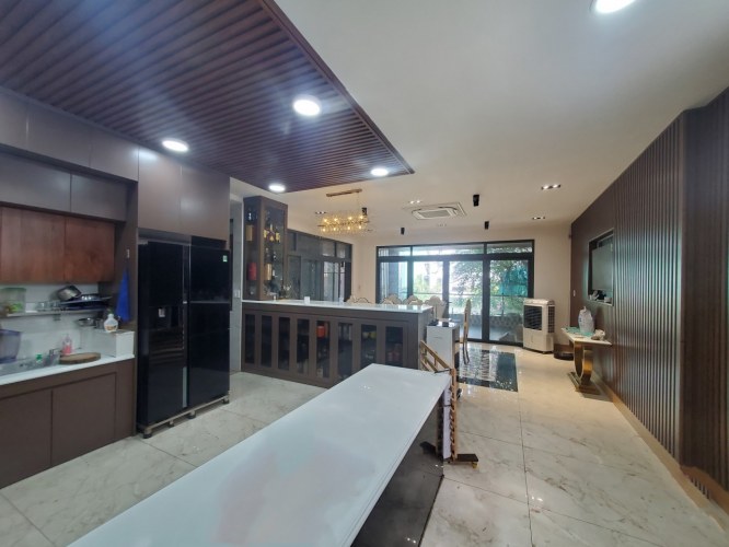 [D2565*] Biệt thự 5T Bùi Đình Túy Bình Thạnh có hồ bơi, gara 4 ô tô, giá chỉ 49.x tỷ