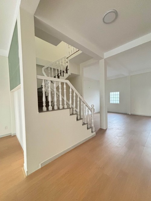 L2611* mặt tiền K.Doanh hẻm 8m thông sát Phạm Văn Đồng giá 13.x tỷ
