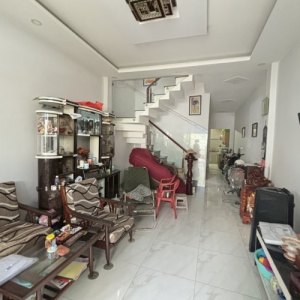 [K2622*] Nhà 2T N.hậu có phòng trệt sát ĐH Văn Lang giá 13.x tỷ