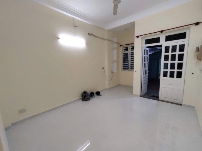 [KH057*] Nhà 2T vuông vức 87m2 gần Sân bay TSN, giá 6.x tỷ