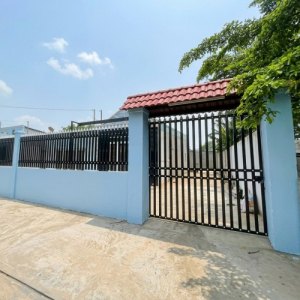 [K2681*] giá hấp dẫn BẤT NGỜ NHÀ SÂN VƯỜN RỘNG gần CHỢ HÓC MÔN - GIÁ 8.x TỶ