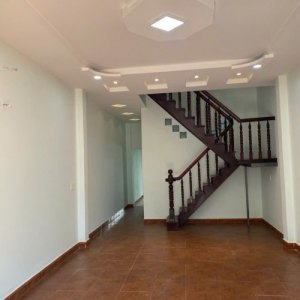 [KH068*] Cơ hội mua nhà sát chợ Lạc Quang hẻm xe hơi 7.x tỷ